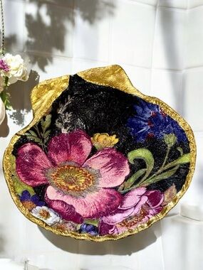 Flower Market Trinket Shell Dish Black